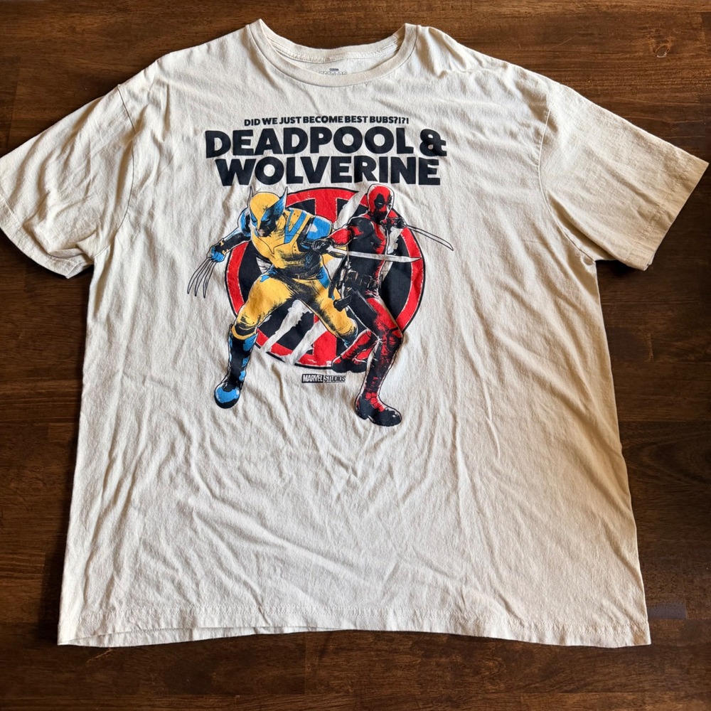 Marvel Deadpool & Wolverine Best Bubs Graphic T-Shirt Mens XL Cream Mad Engine